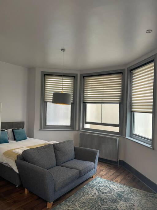 1 Comfortable Studio Apartment Brighton Exterior photo